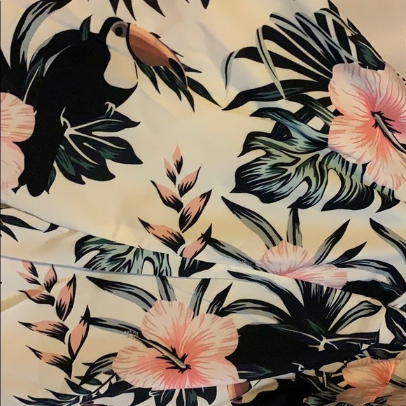 Small Romper - Picture 5 of 6